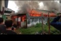 Rumah Tukang Becak Terbakar, Pemilik Di Batam